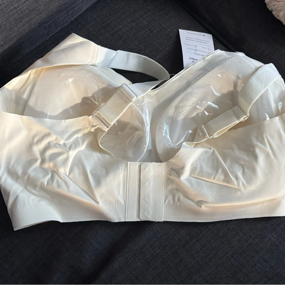 Full-Coverage Bra - Picture 2 of 6